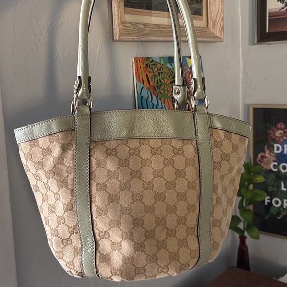 SOLD • Gucci GG Monogram Fabric Cream Sage Mint Green Leather Bucket Shoulder - Picture 14 of 17